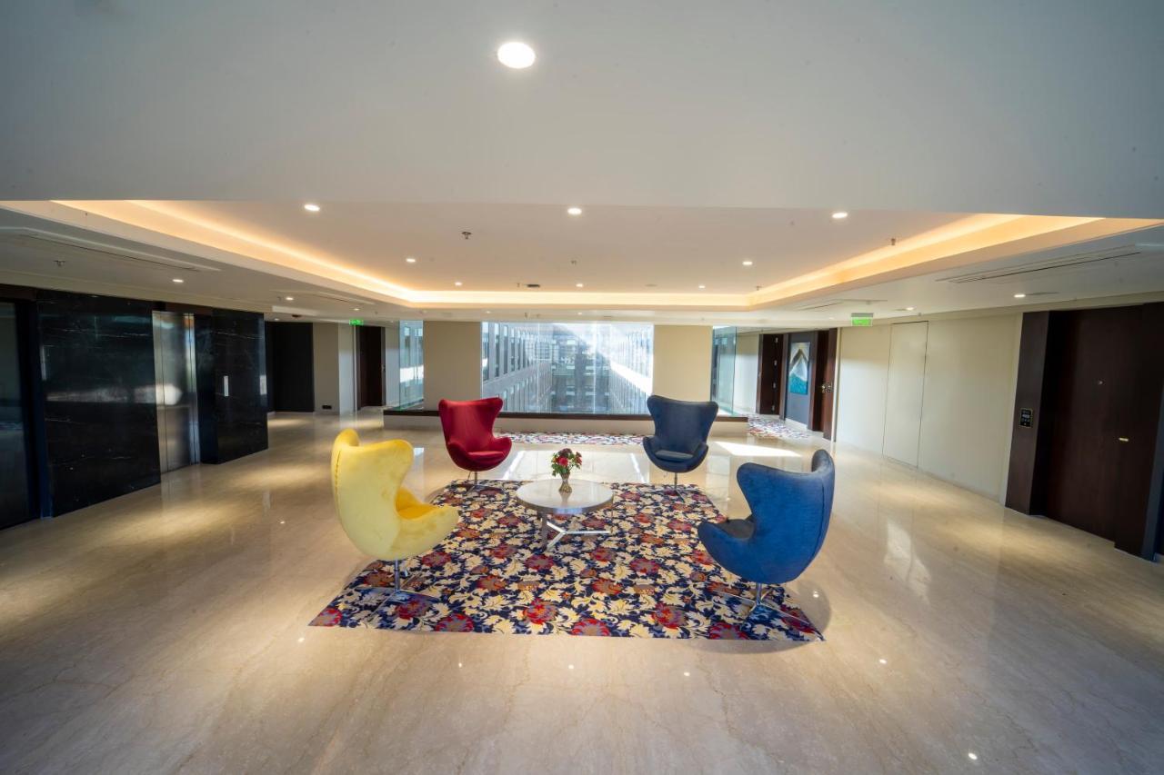Essentia Luxury Hotel Indore Eksteriør bilde